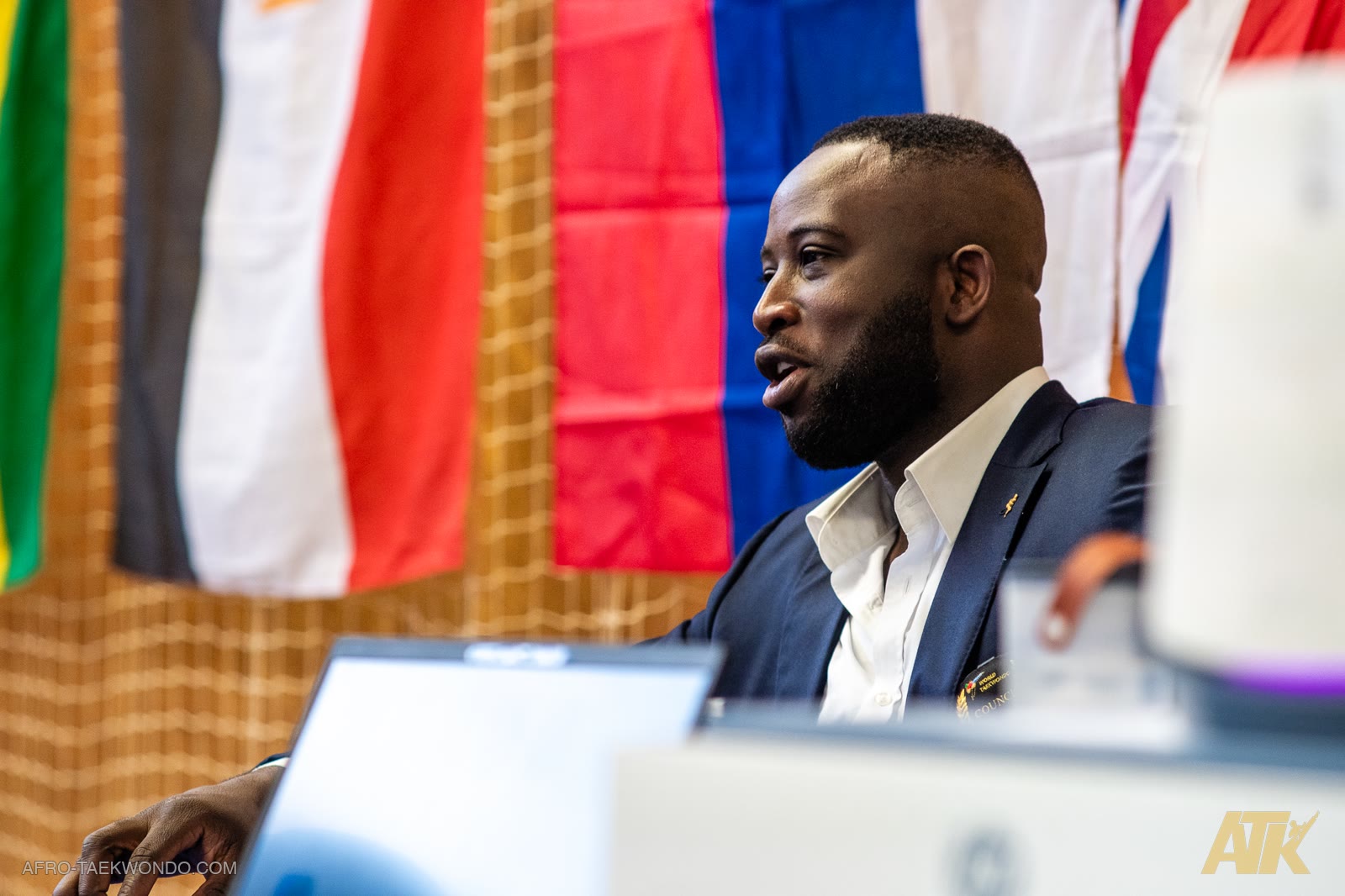 Cheick Cissé, champion olympique de Rio 2016, au bord des tapis de Montargis.